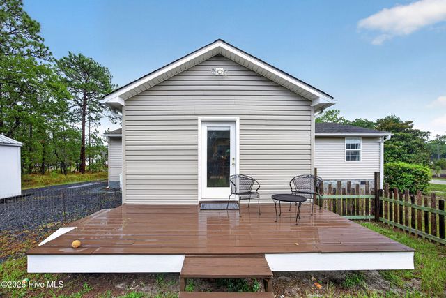 901 Cardinal Road, Southport, NC 28461