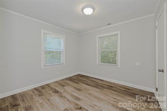 2649 Roslyn Avenue, Charlotte, NC 28208