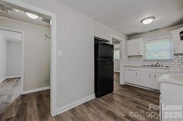 2649 Roslyn Avenue, Charlotte, NC 28208