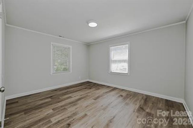 2649 Roslyn Avenue, Charlotte, NC 28208