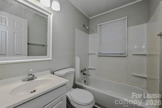 2649 Roslyn Avenue, Charlotte, NC 28208