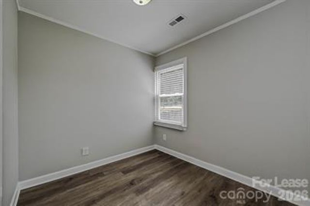 2649 Roslyn Avenue, Charlotte, NC 28208