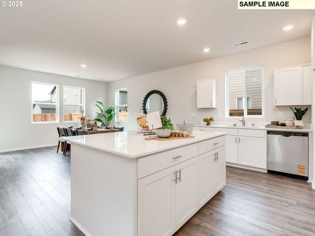 341 Nw 30TH St, Battle Ground, WA 98604