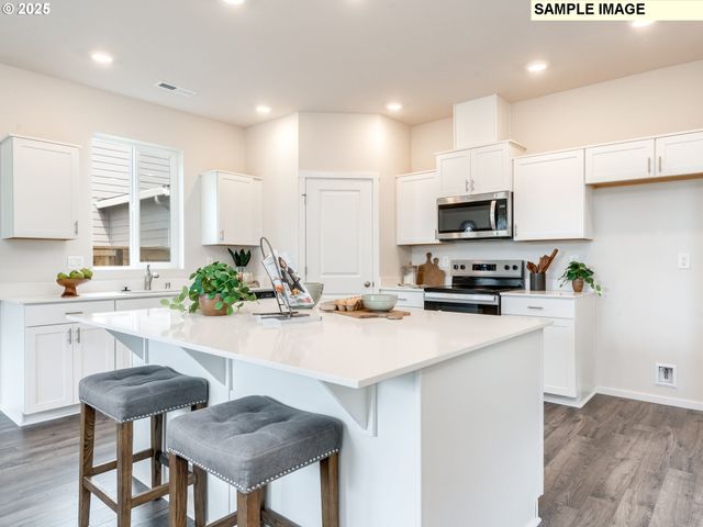 341 Nw 30TH St, Battle Ground, WA 98604