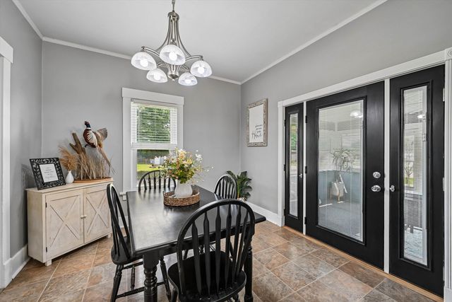 2700 3rd Avenue, Marion, IA 52302