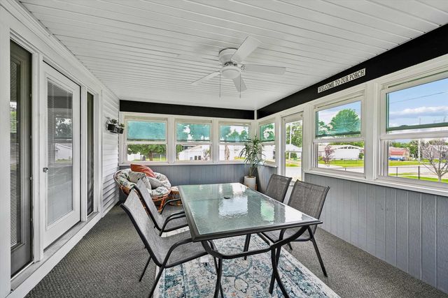 2700 3rd Avenue, Marion, IA 52302