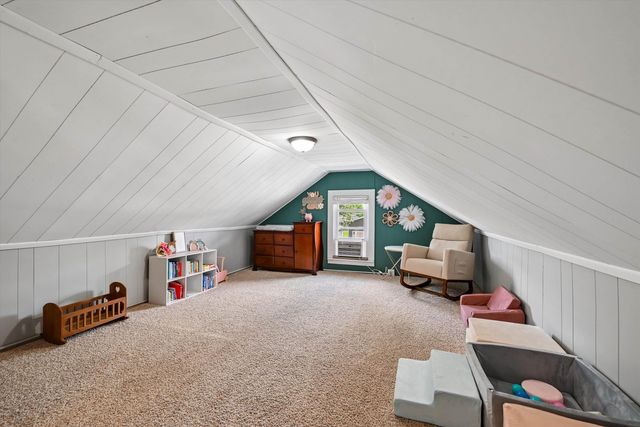 2700 3rd Avenue, Marion, IA 52302