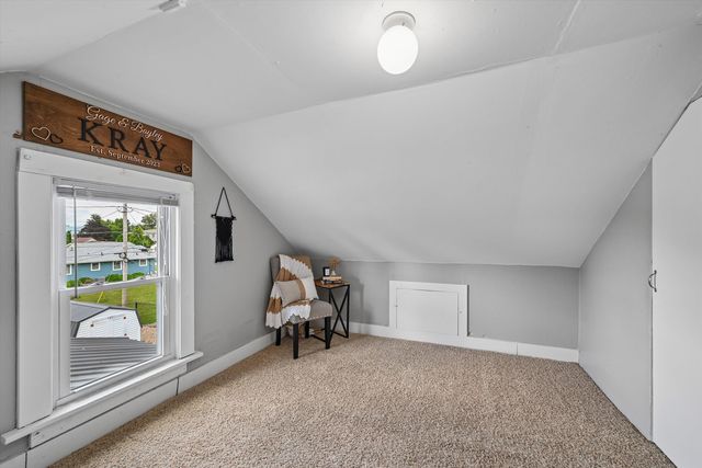 2700 3rd Avenue, Marion, IA 52302
