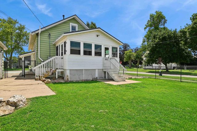 2700 3rd Avenue, Marion, IA 52302
