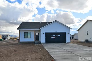 3190 Peacock Lane, Ammon, ID 83406