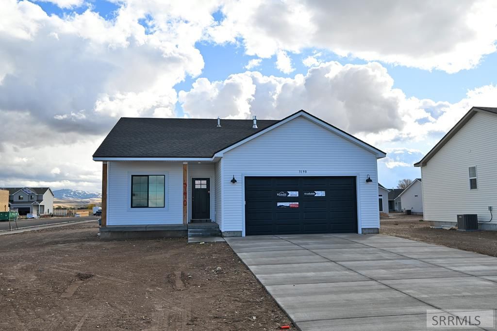 3190 Peacock Lane, Ammon, ID 83406