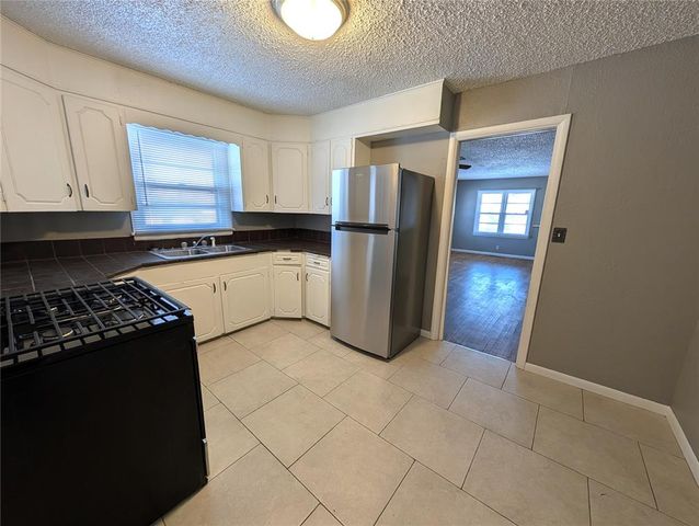 2800 NE 17th Street, Oklahoma City, OK 73111