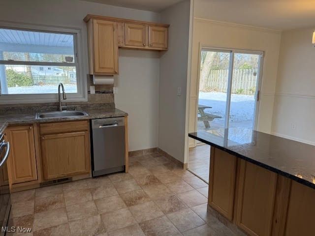 8241 Longview Drive NE, Warren, OH 44484