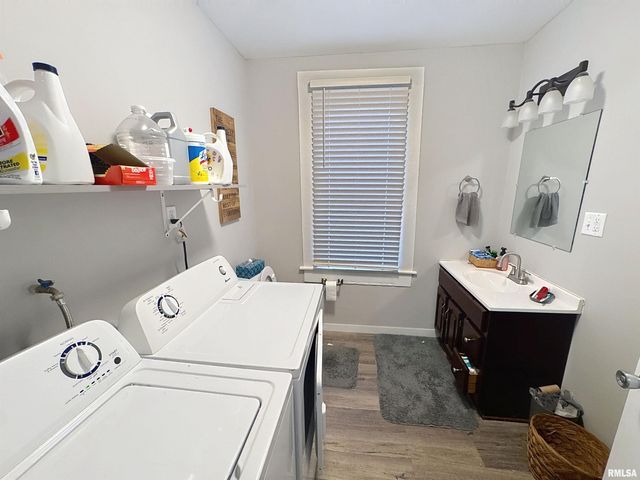 2320 18TH Street A, Moline, IL 61265