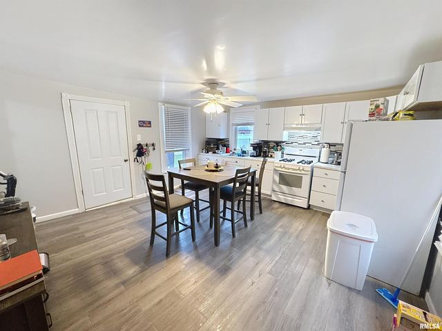 2320 18TH Street A, Moline, IL 61265