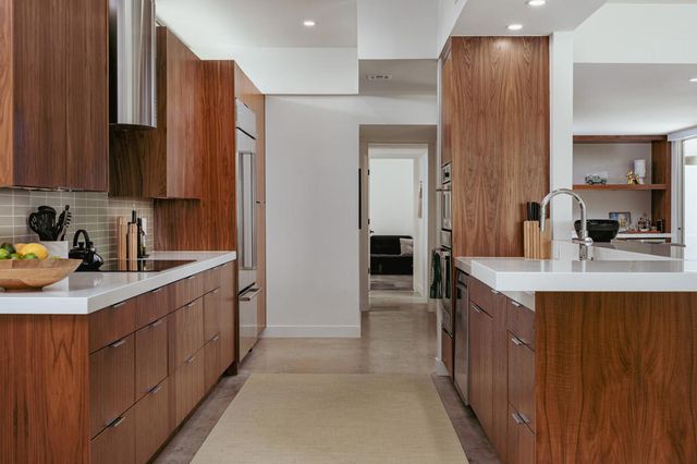 14 Lakeview Circle, Palm Springs, CA 92264