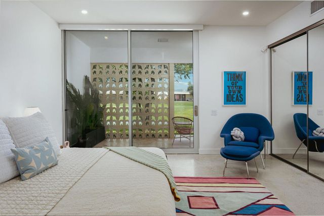 14 Lakeview Circle, Palm Springs, CA 92264