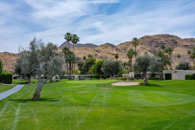 14 Lakeview Circle, Palm Springs, CA 92264