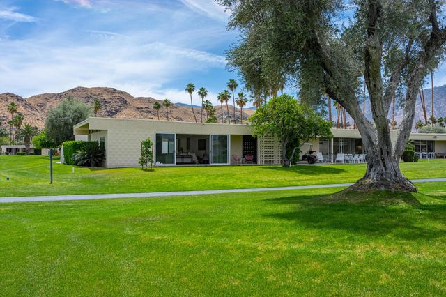 14 Lakeview Circle, Palm Springs, CA 92264