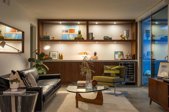 14 Lakeview Circle, Palm Springs, CA 92264