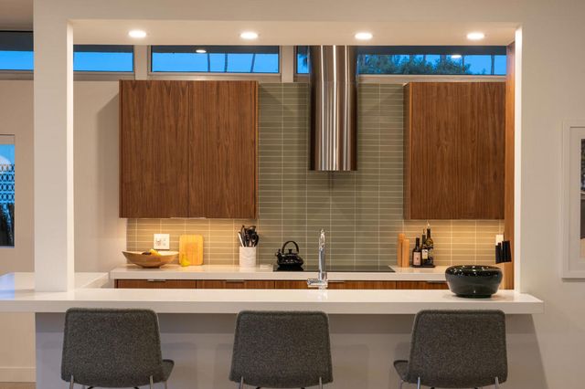 14 Lakeview Circle, Palm Springs, CA 92264