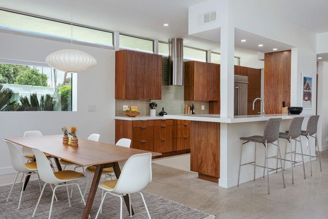 14 Lakeview Circle, Palm Springs, CA 92264