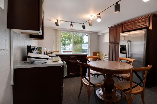 230 Duryeas Point, Michigan Center, MI 49254