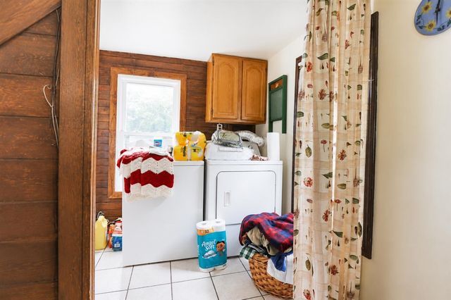 230 Duryeas Point, Michigan Center, MI 49254
