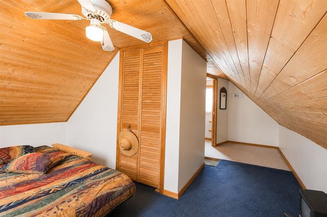 230 Duryeas Point, Michigan Center, MI 49254