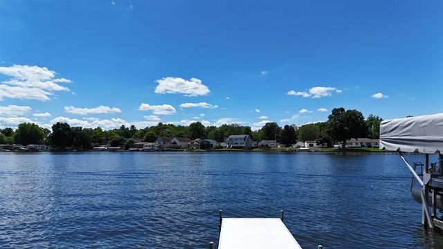 230 Duryeas Point, Michigan Center, MI 49254