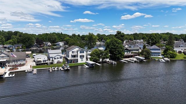230 Duryeas Point, Michigan Center, MI 49254