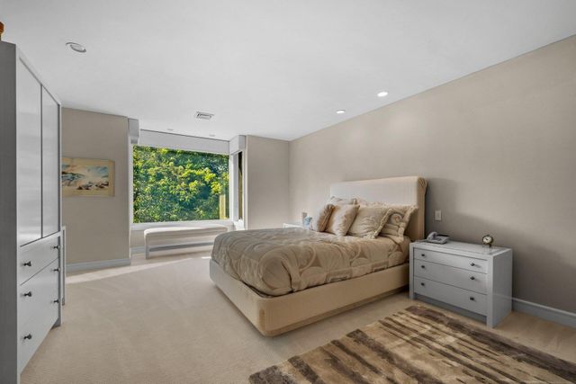 40 Triton Way, Mashpee, MA 02649