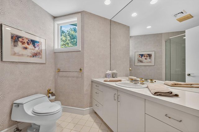 40 Triton Way, Mashpee, MA 02649