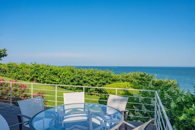 40 Triton Way, Mashpee, MA 02649