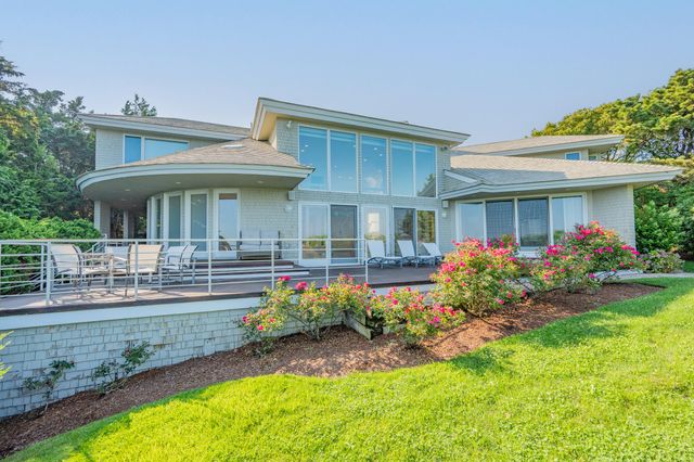 40 Triton Way, Mashpee, MA 02649