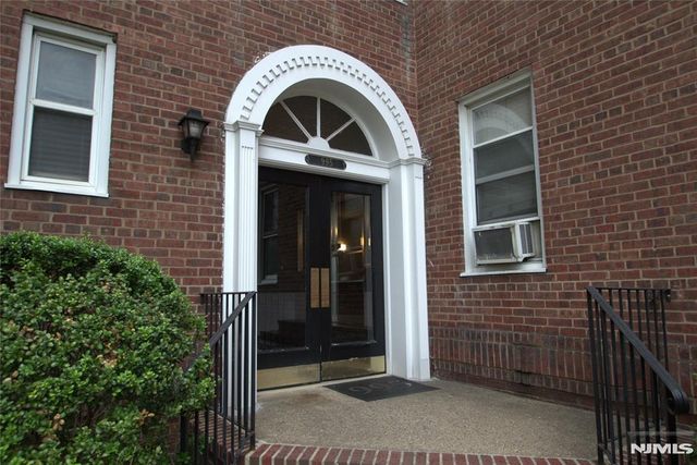 975-995 Teaneck 1M, Teaneck, NJ 07666