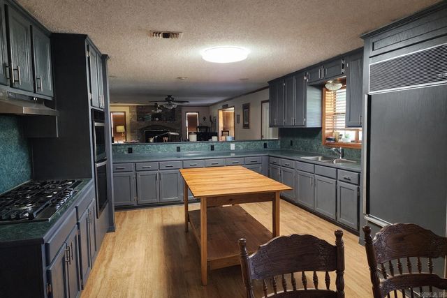 442 Blue Bayou Road, Nashville, AR 71852