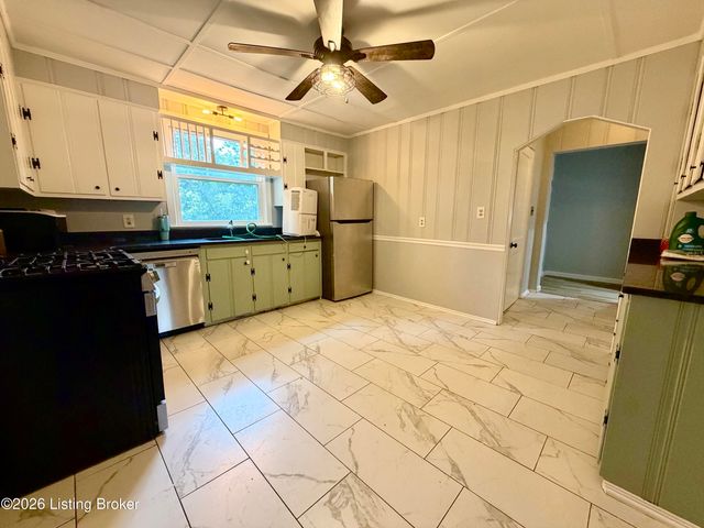406 Evergreen Rd, Louisville, KY 40223