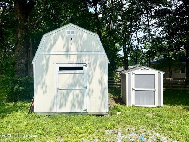 406 Evergreen Rd, Louisville, KY 40223