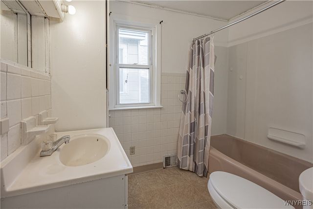 605 29th Street, Niagara Falls, NY 14301