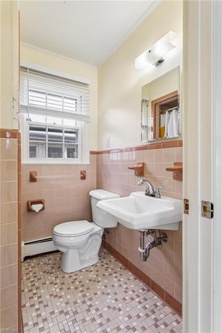 4037 Catesby Jones DR, Hampton, VA 23669