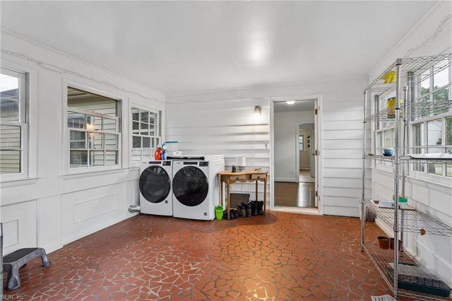 4037 Catesby Jones DR, Hampton, VA 23669