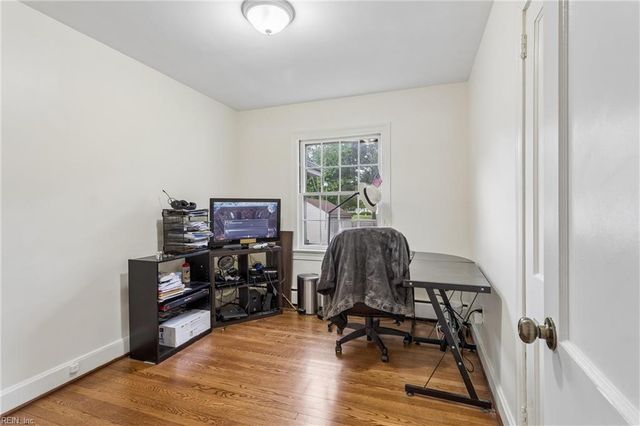 4037 Catesby Jones DR, Hampton, VA 23669