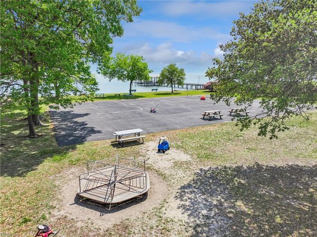 4037 Catesby Jones DR, Hampton, VA 23669