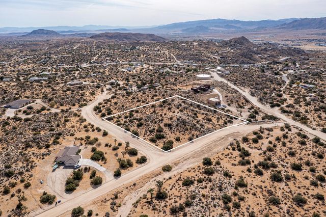 56765 Sable Court, Yucca Valley, CA 92284