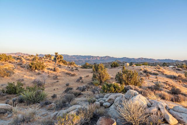 56765 Sable Court, Yucca Valley, CA 92284