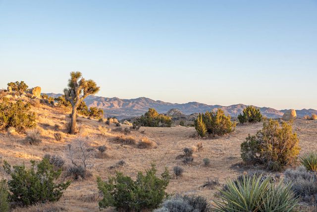 56765 Sable Court, Yucca Valley, CA 92284