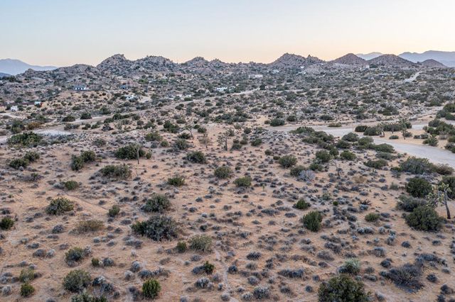 56765 Sable Court, Yucca Valley, CA 92284