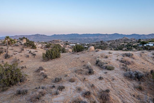 56765 Sable Court, Yucca Valley, CA 92284