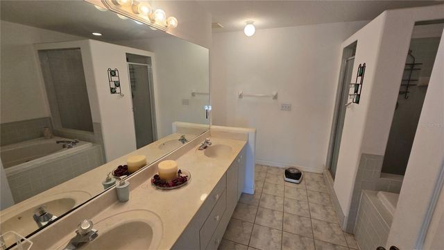 521 PINELLAS BAYWAY S 206, Tierra Verde, FL 33715